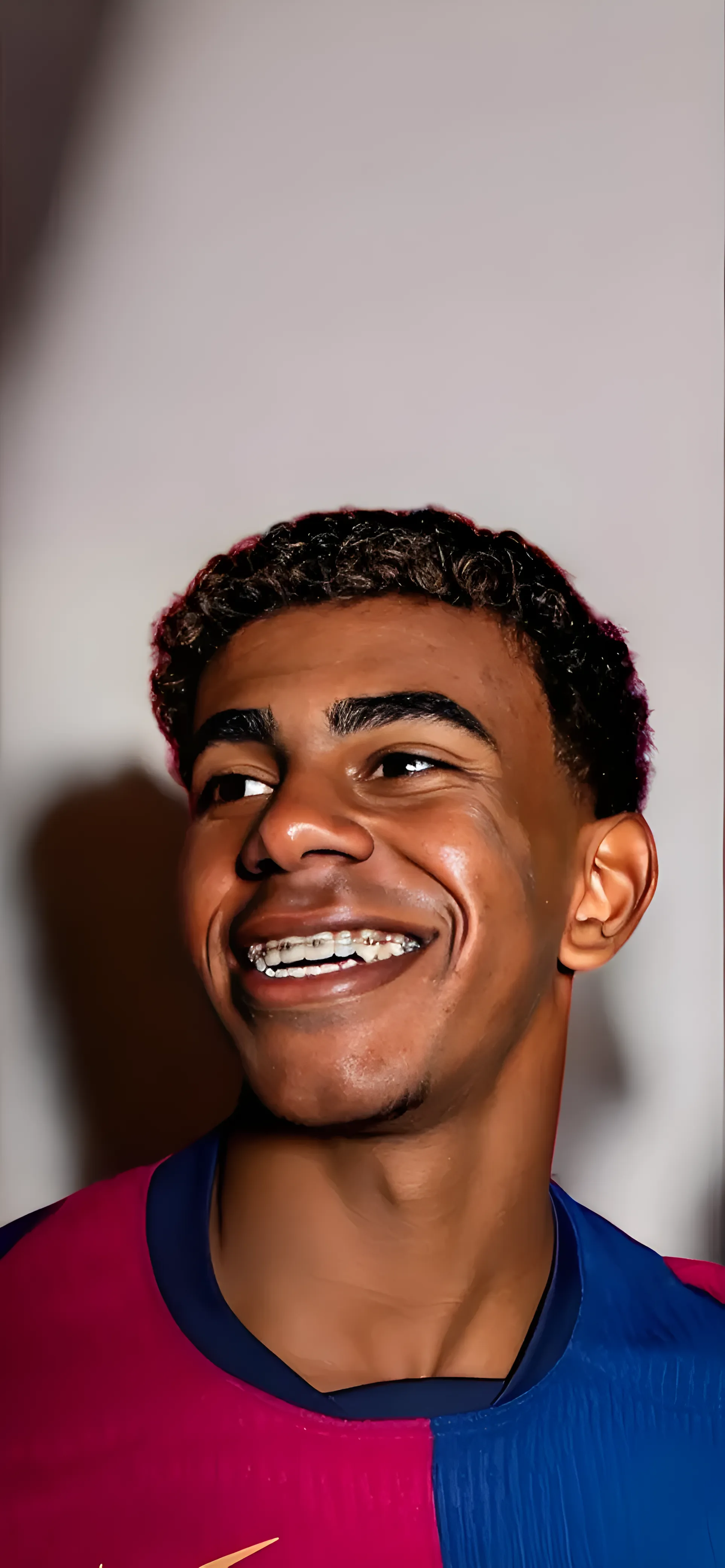 Lamine Yamal 4K wallpaper